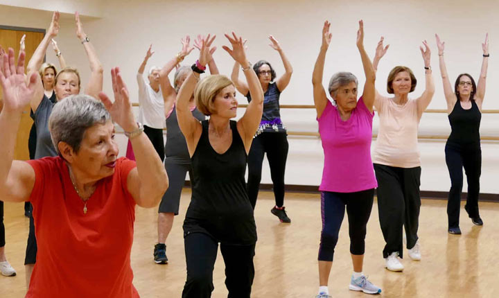 Aerobics - Exercise for seniors at home